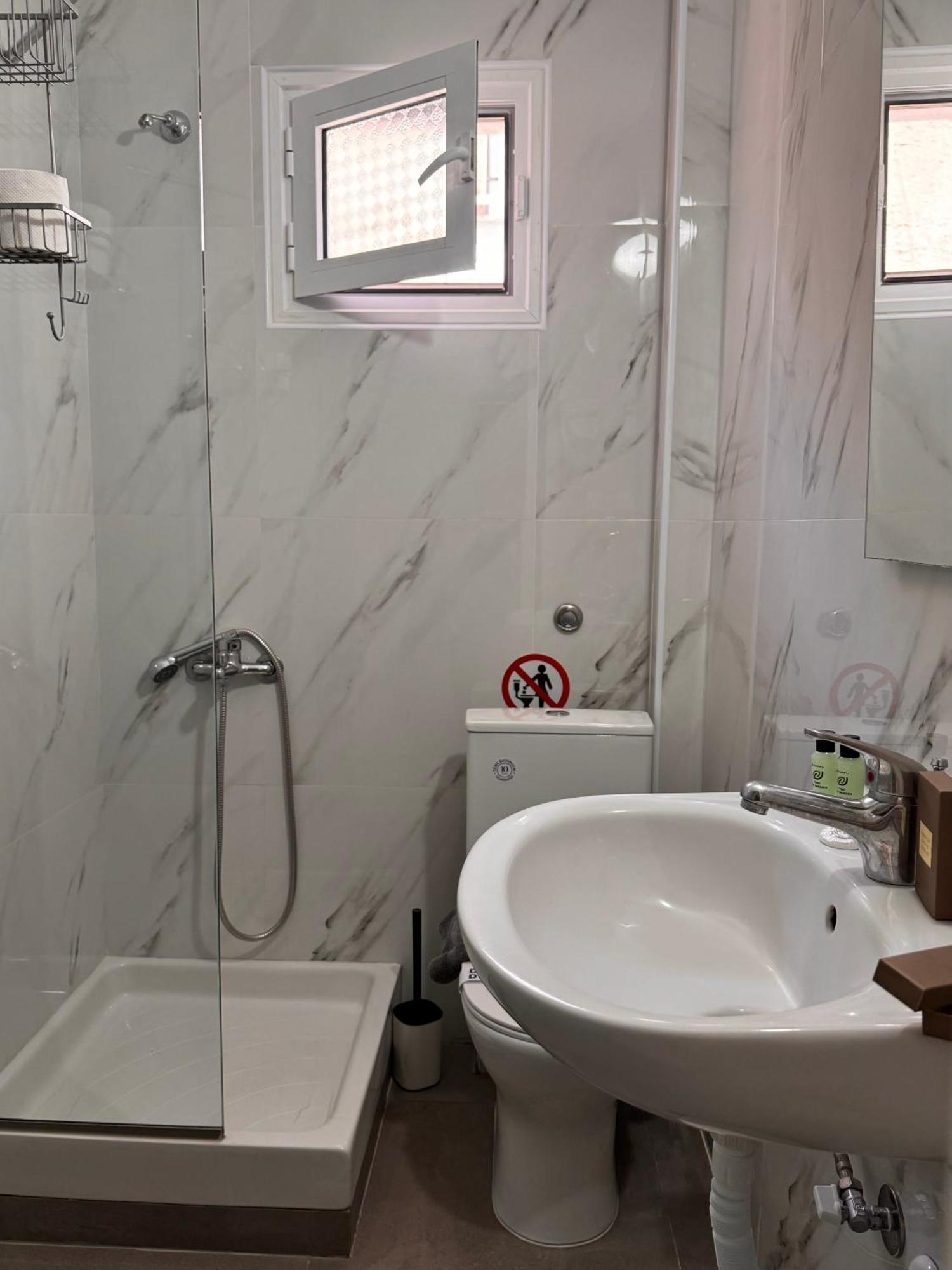 Villa Hara Suites Paralía 外观 照片